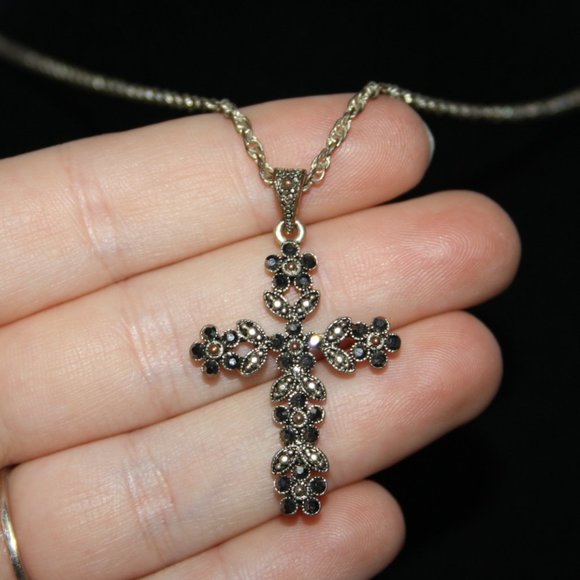 Beautiful silver and marcasite cross necklace